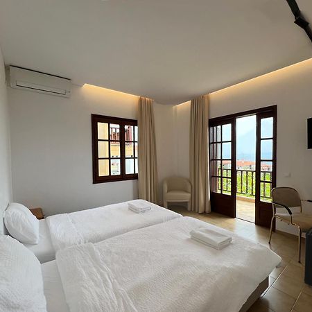 Viva Properties Ouranoupoli Exterior photo